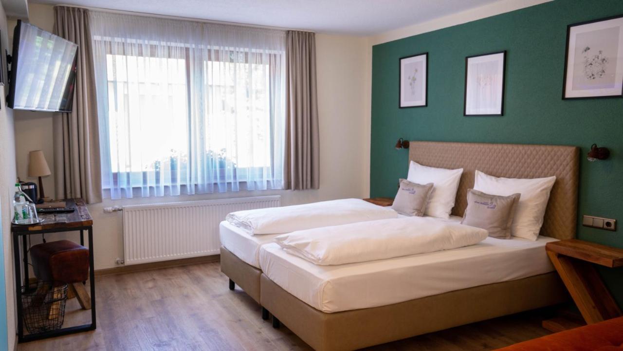 Hotel Gasthof Zum Schwan Steinsfeld Exterior photo
