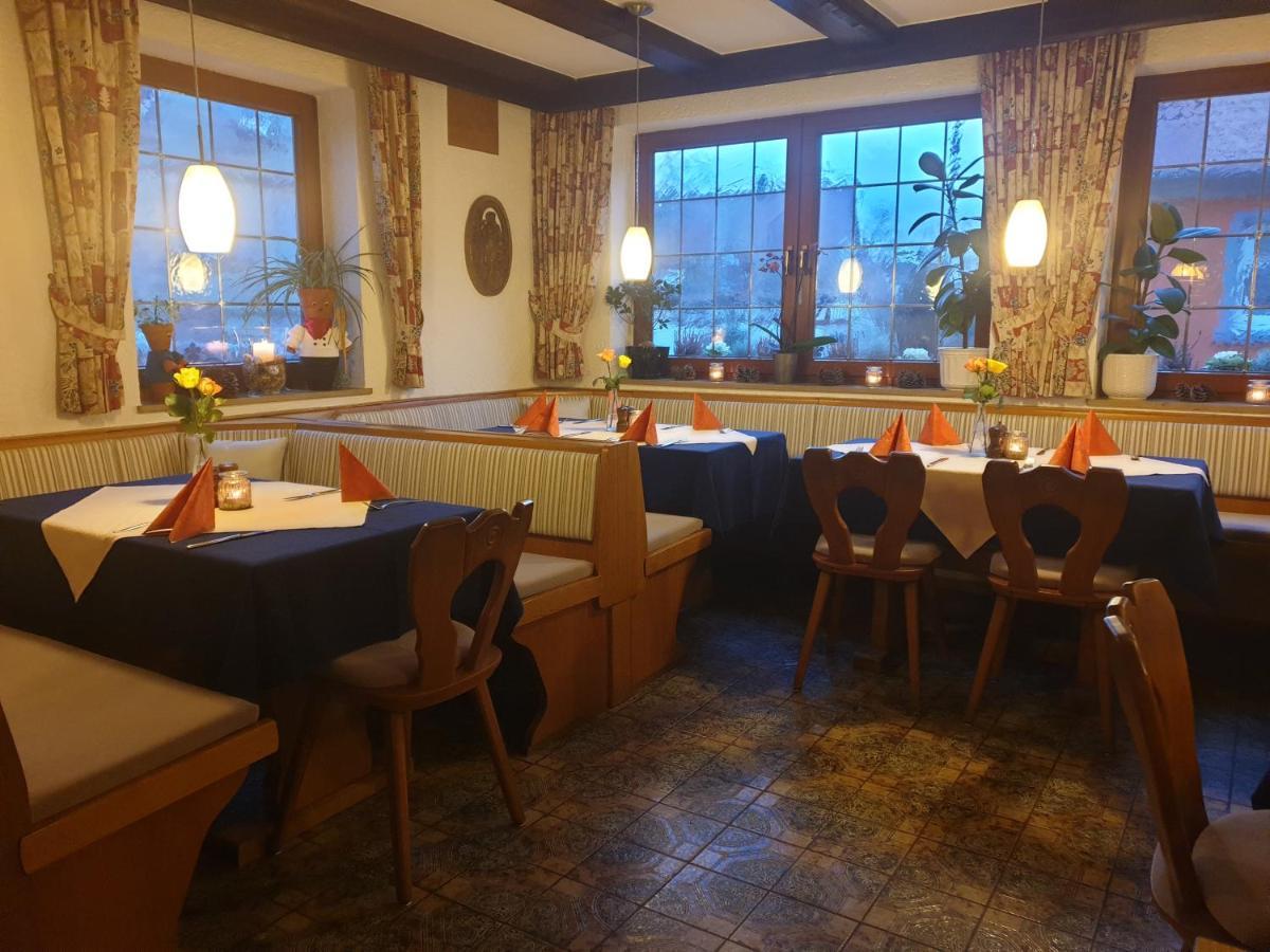 Hotel Gasthof Zum Schwan Steinsfeld Exterior photo
