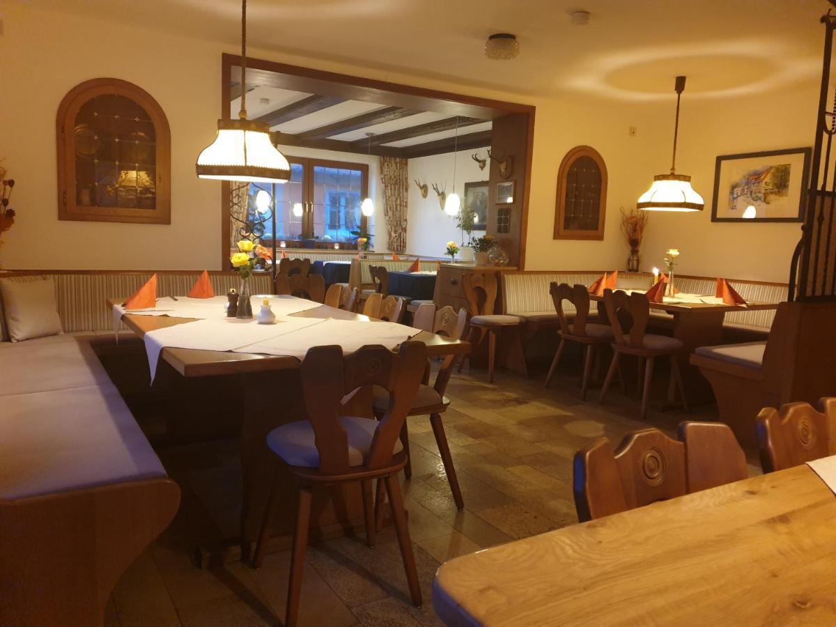 Hotel Gasthof Zum Schwan Steinsfeld Exterior photo