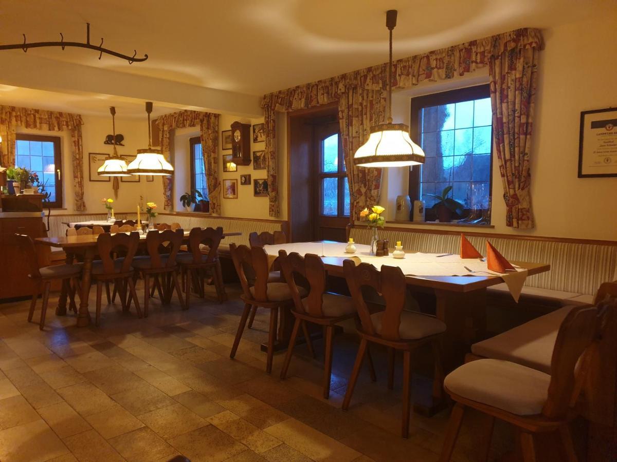 Hotel Gasthof Zum Schwan Steinsfeld Exterior photo